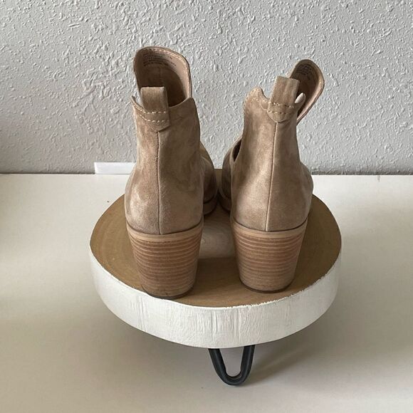 Pre-Owed Steve Madden Womens Tan Leather Bootie Size 9.5 - Picture 2 of 9